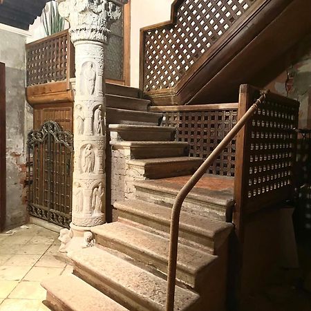 Appartamento Vicino Alla Chiesa Della Salute Venice Luaran gambar